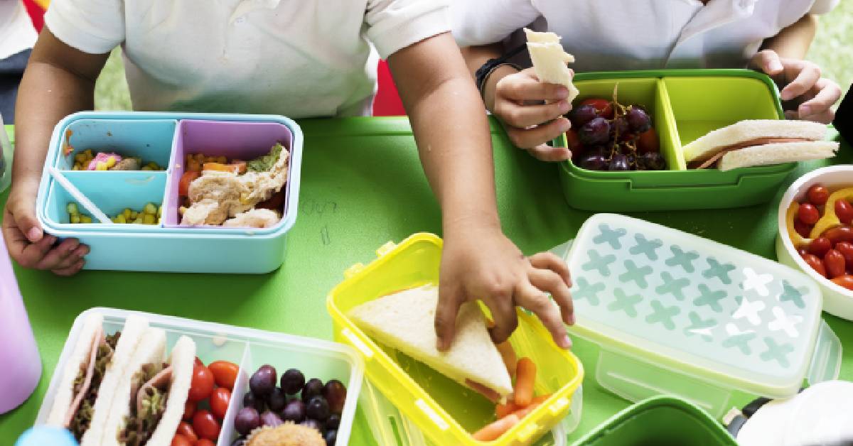 Packing Healthy School Lunches